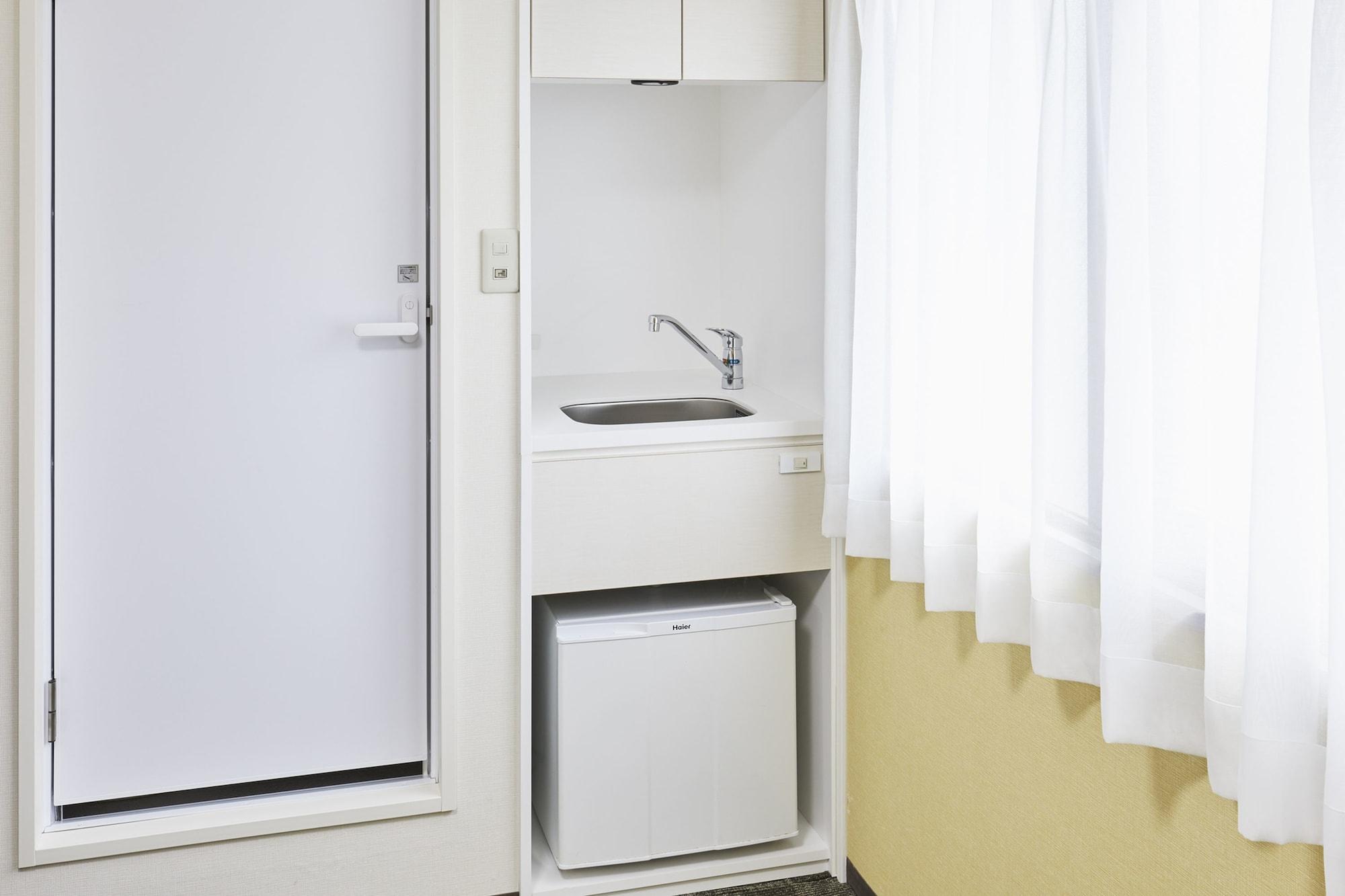 Flexstay Higashi Jujo Hotel 2*