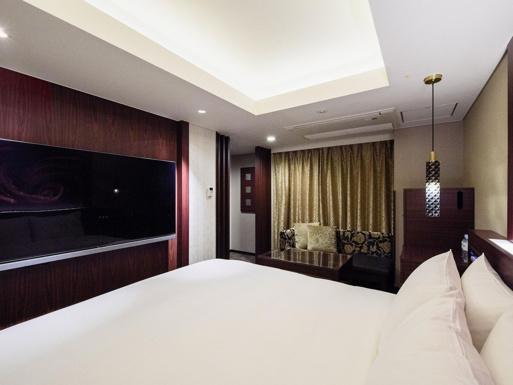 Meguroholic Hotel 3*