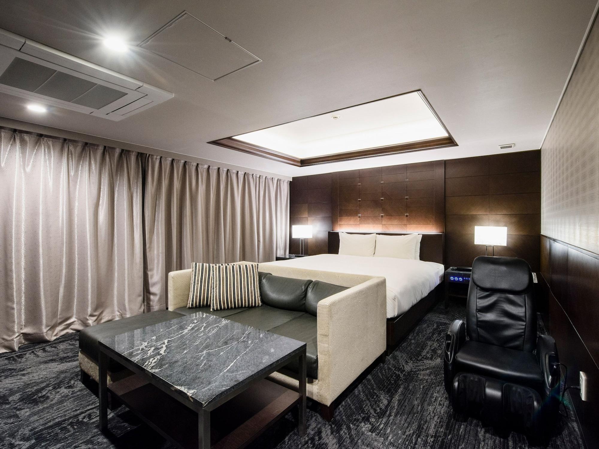 Meguroholic Hotel