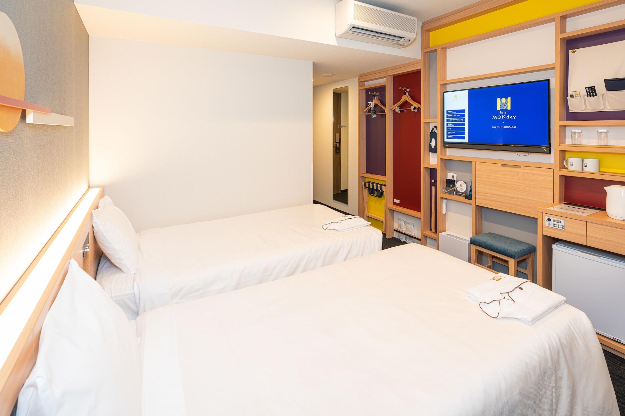 Monday Nishikasai Hotel 3*
