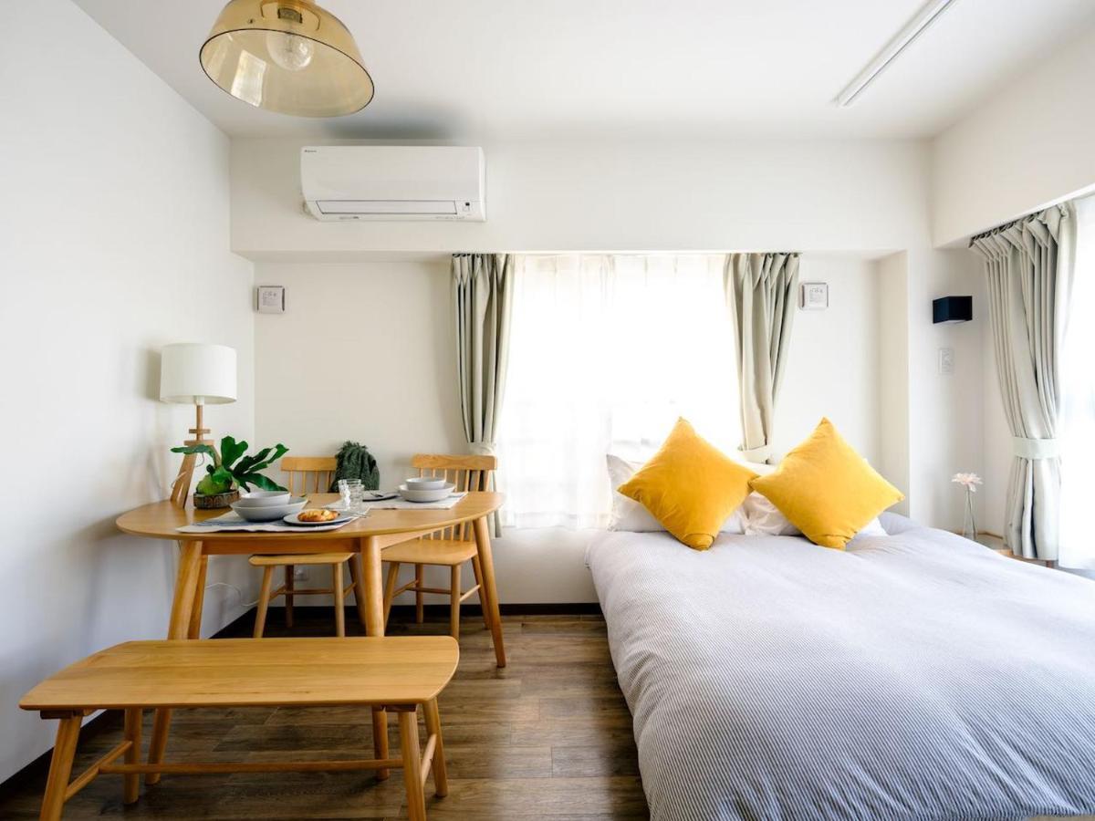 Hideout Apartment *