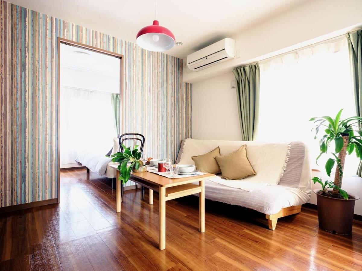 Apartment Hideout