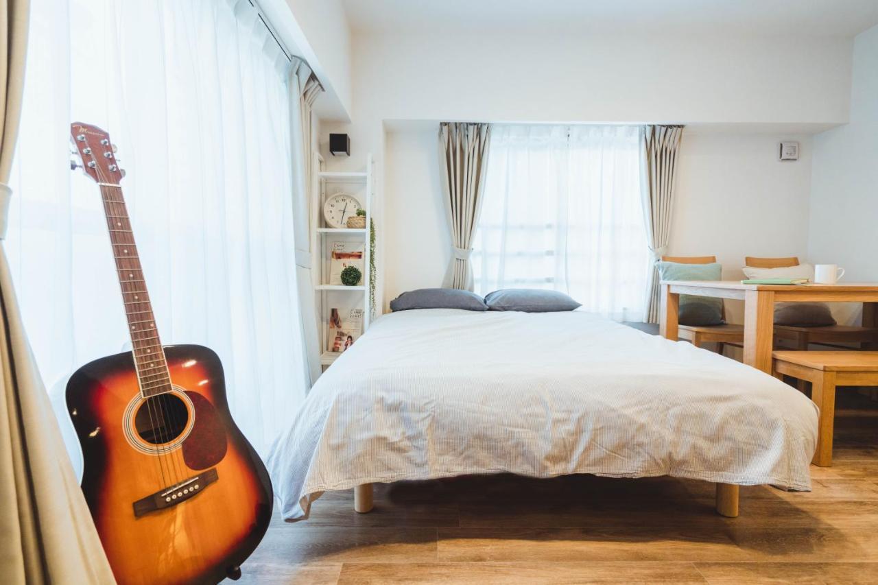 Apartment Hideout *