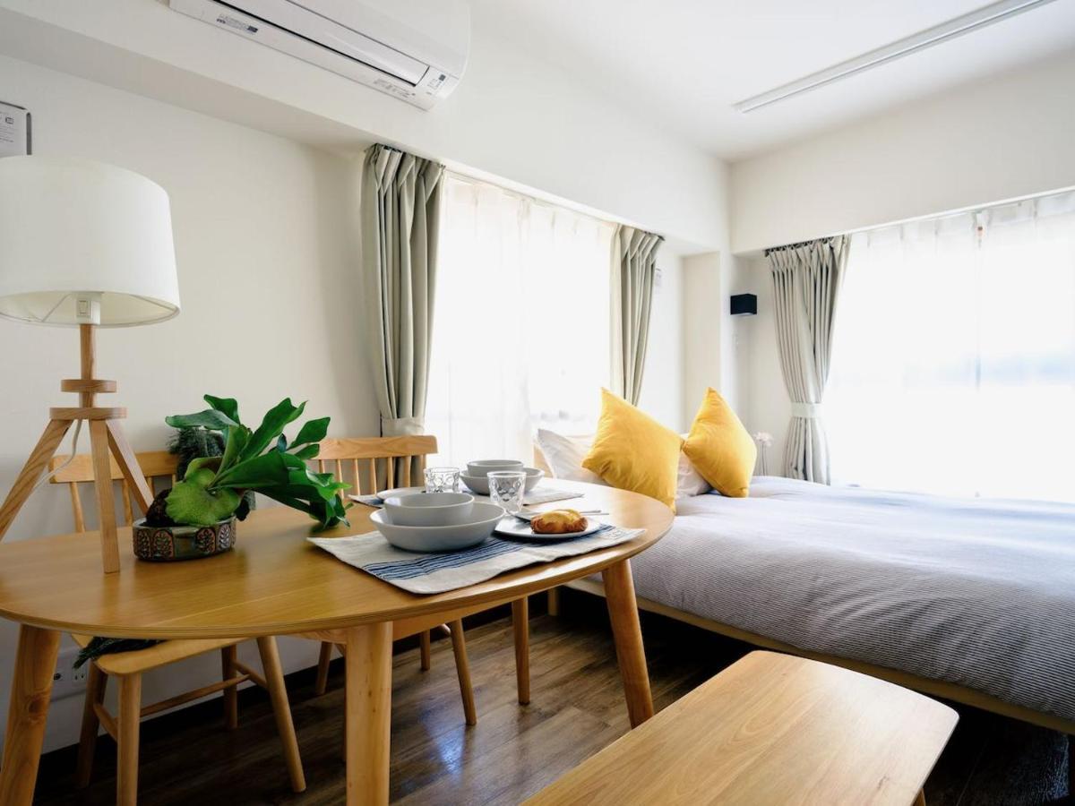 Apartment Hideout *