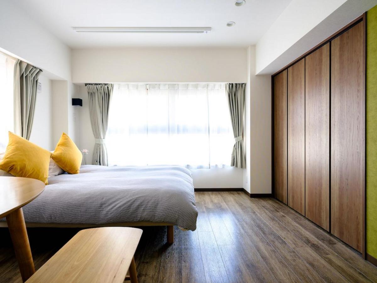 Hideout Apartment *