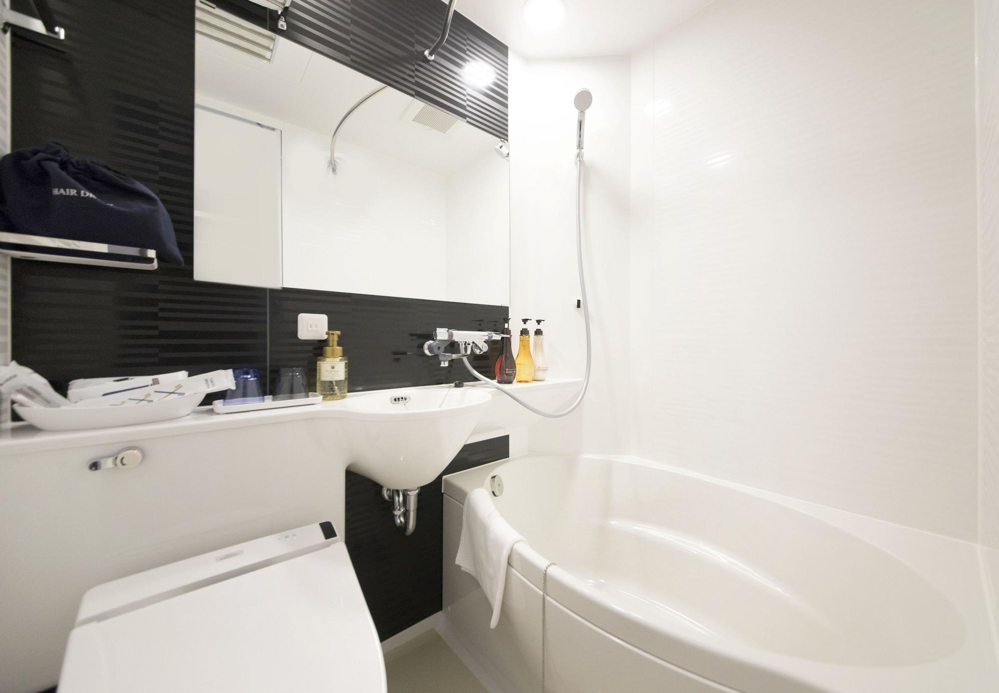Quintessa Ginza Hotel 3*
