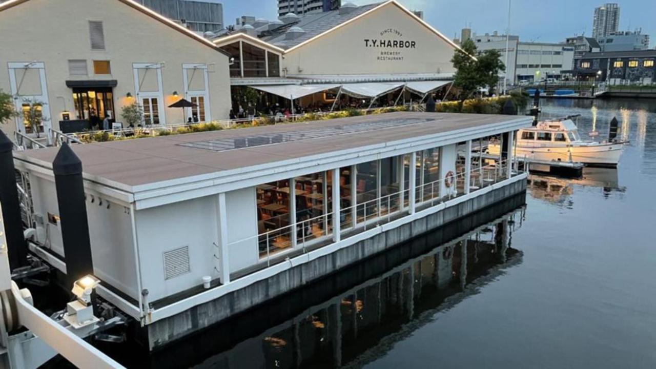 Toyoko Shinagawa Konan-guchi Tennozu Isle 3*