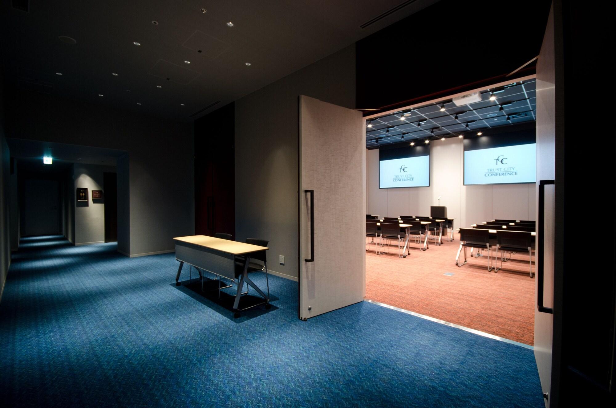 Courtyard By Marriott Station Tokyo