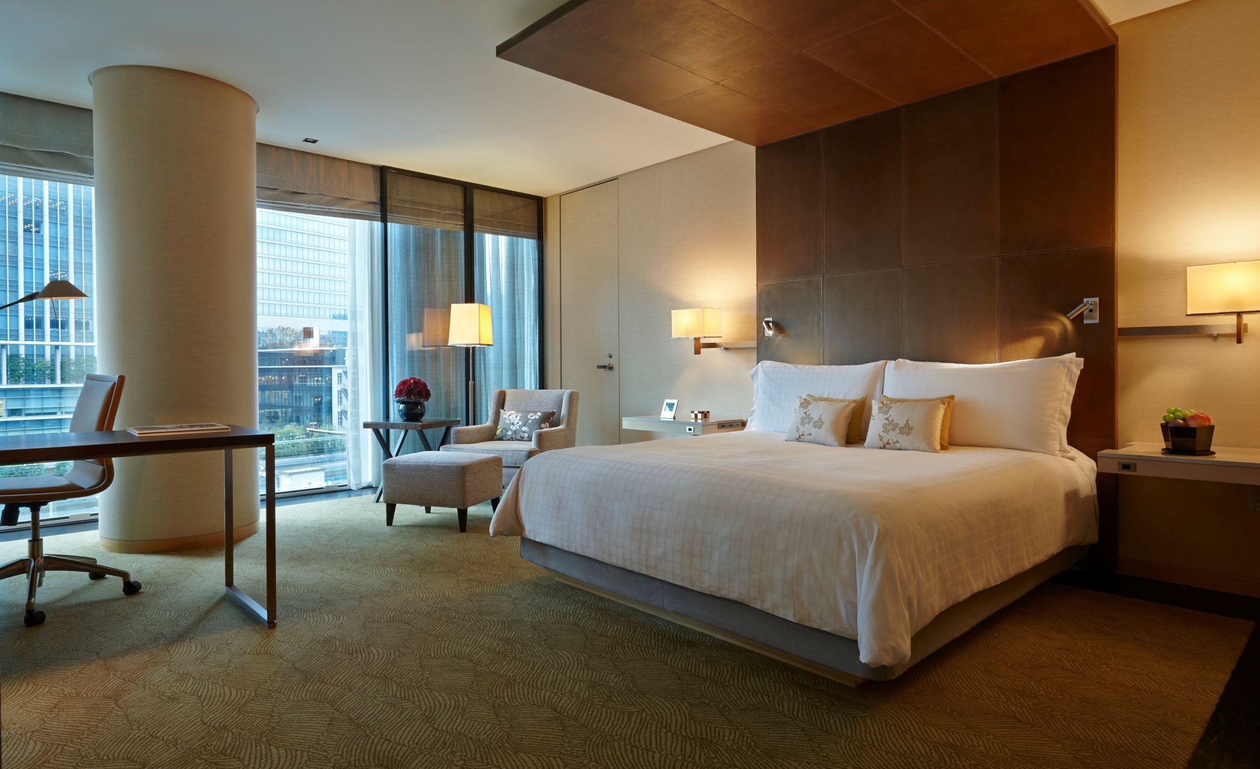 Four Seasons At Marunouchi