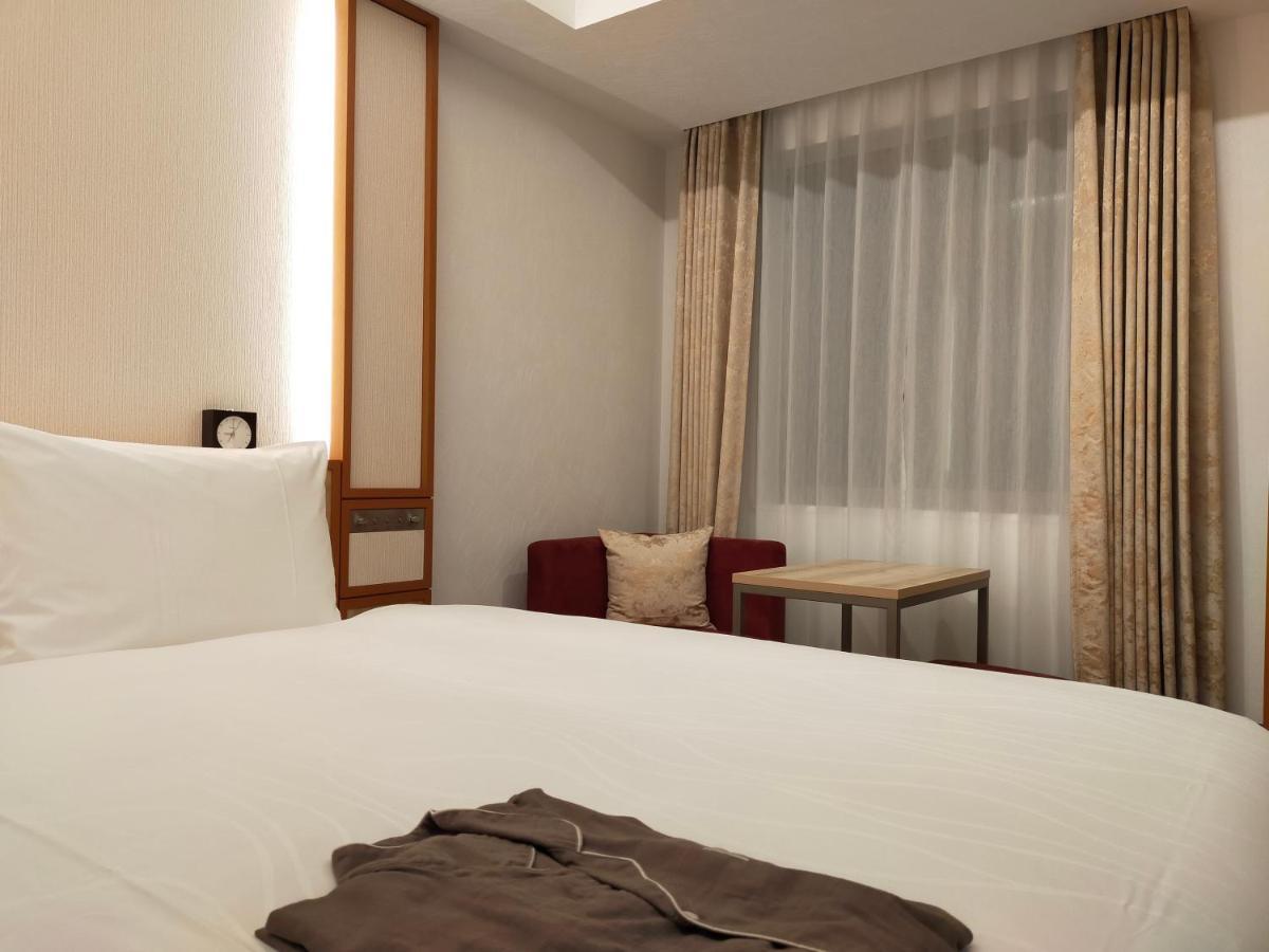 Keisei Richmond Oshiage 3*