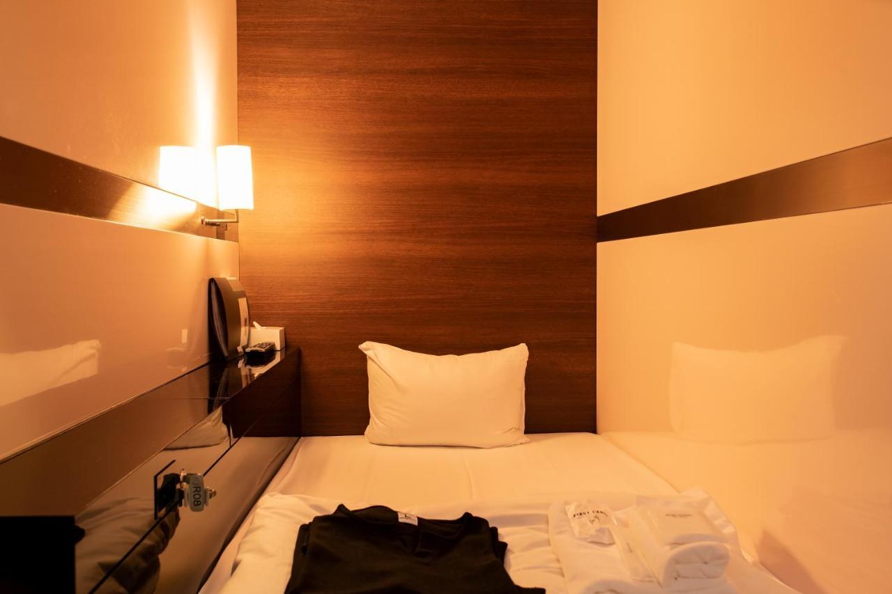 Capsule hotel First Haneda Terminal 1