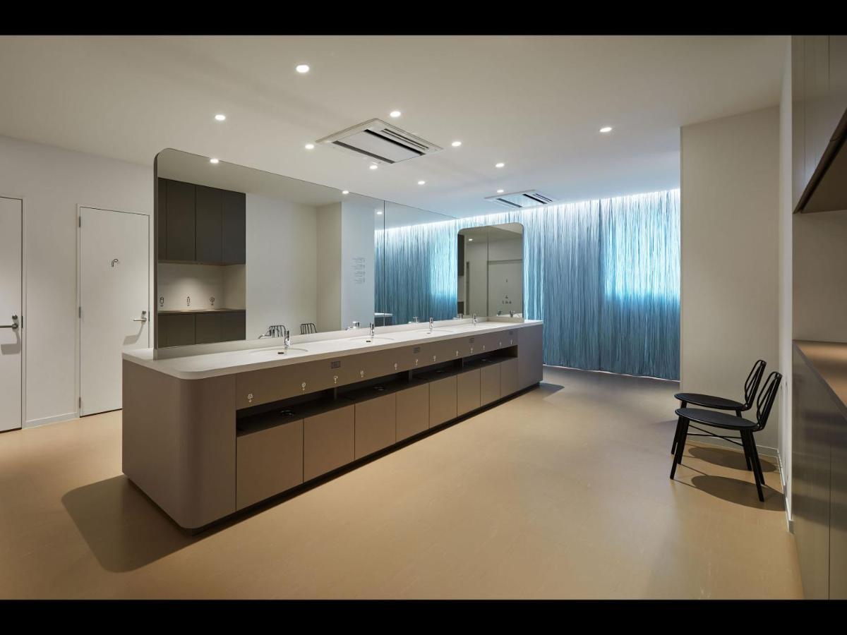 Capsule hotel 9h Nine Ningyocho 2*