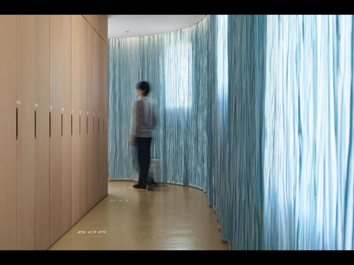 Capsule hotel 9h Nine Ningyocho