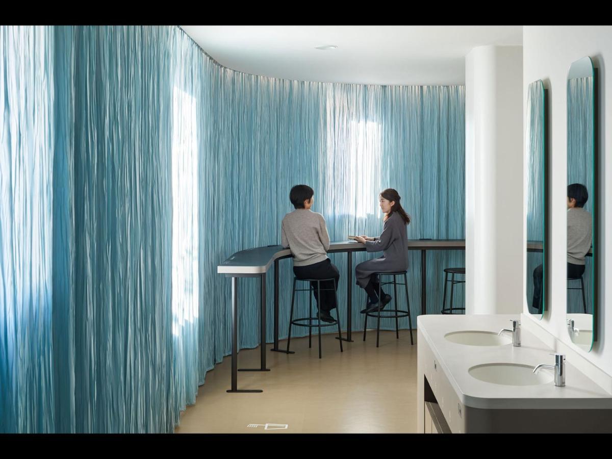 9h Nine Ningyocho Capsule hotel 2*