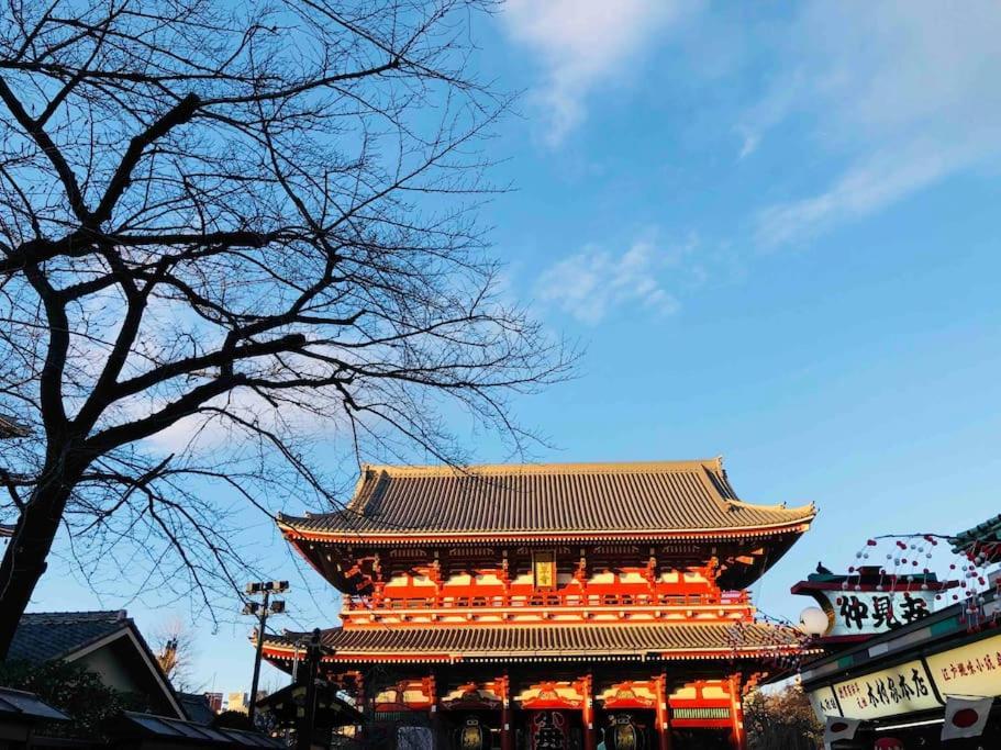 浅草寺3分 浅草駅6分 開放畳寝室 2-6人 スカイツリービュー 駅近 成田空港直通&羽田空港直通 Apartment