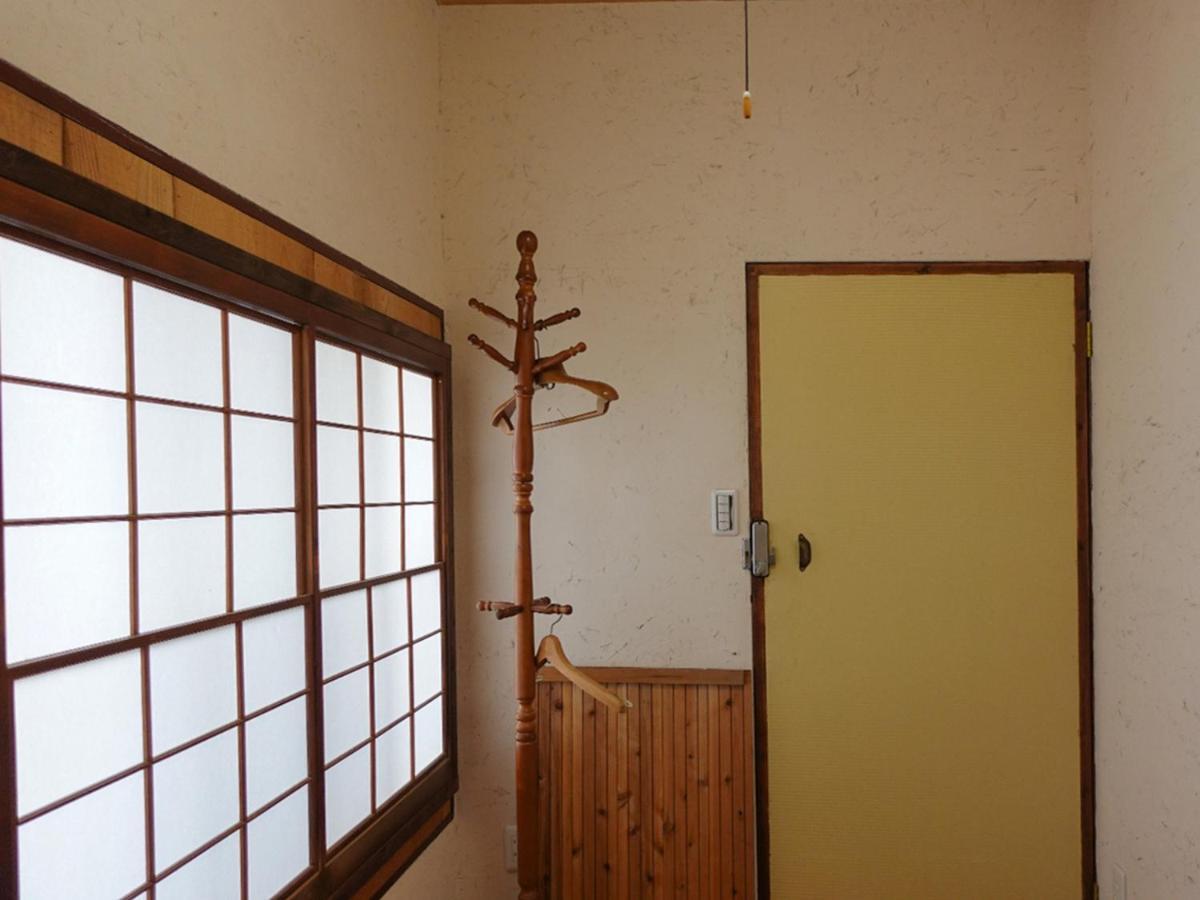 旧邸稽古場 *