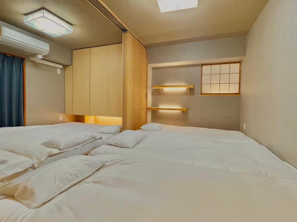 Asakusa Tatami Retreat: Convenient Metro Access Tokyo
