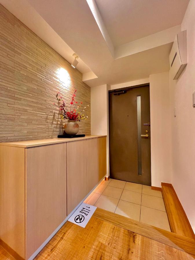 Apartment Asakusa Tatami Retreat: Convenient Metro Access