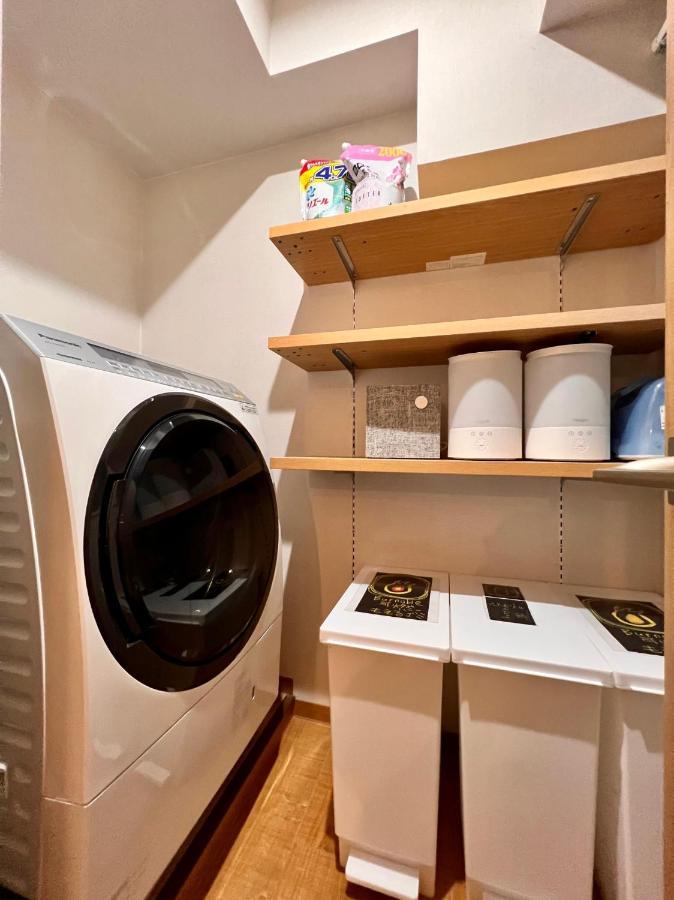 Asakusa Tatami Retreat: Convenient Metro Access Tokyo