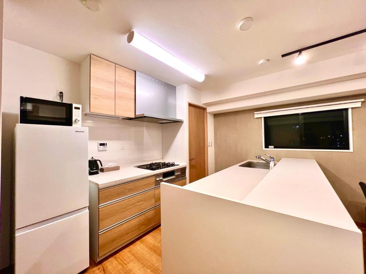 Asakusa Tatami Retreat: Convenient Metro Access Apartment Tokyo