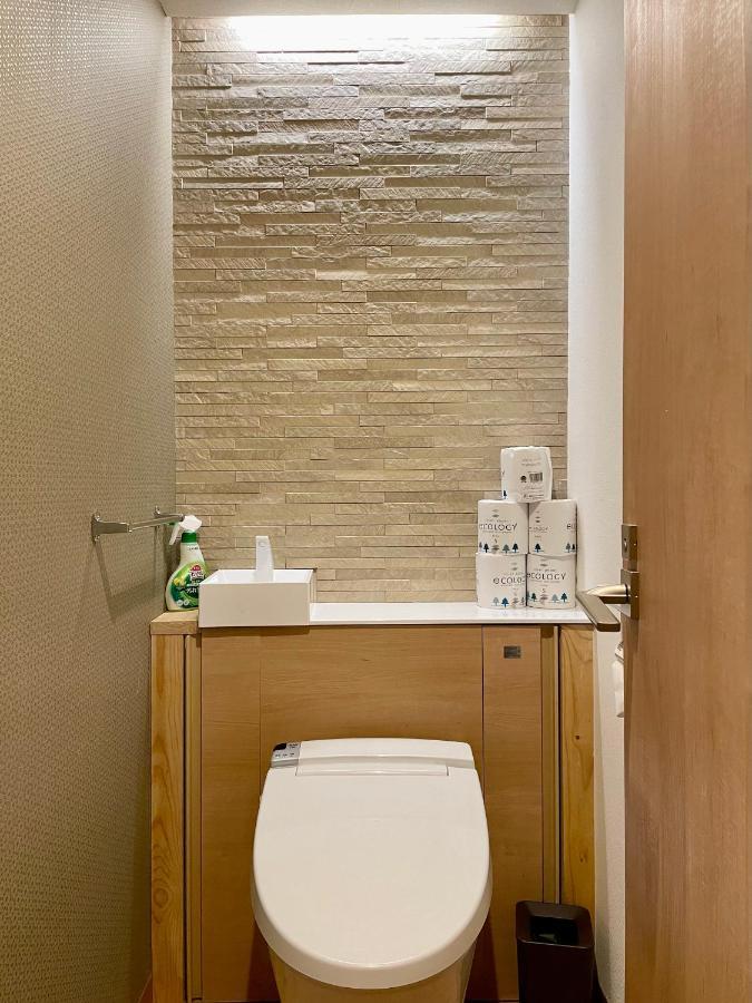 Apartment Asakusa Tatami Retreat: Convenient Metro Access *