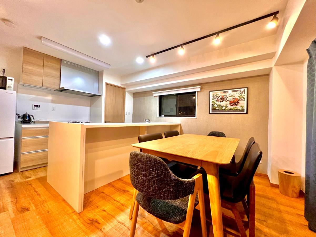 Apartment Asakusa Tatami Retreat: Convenient Metro Access