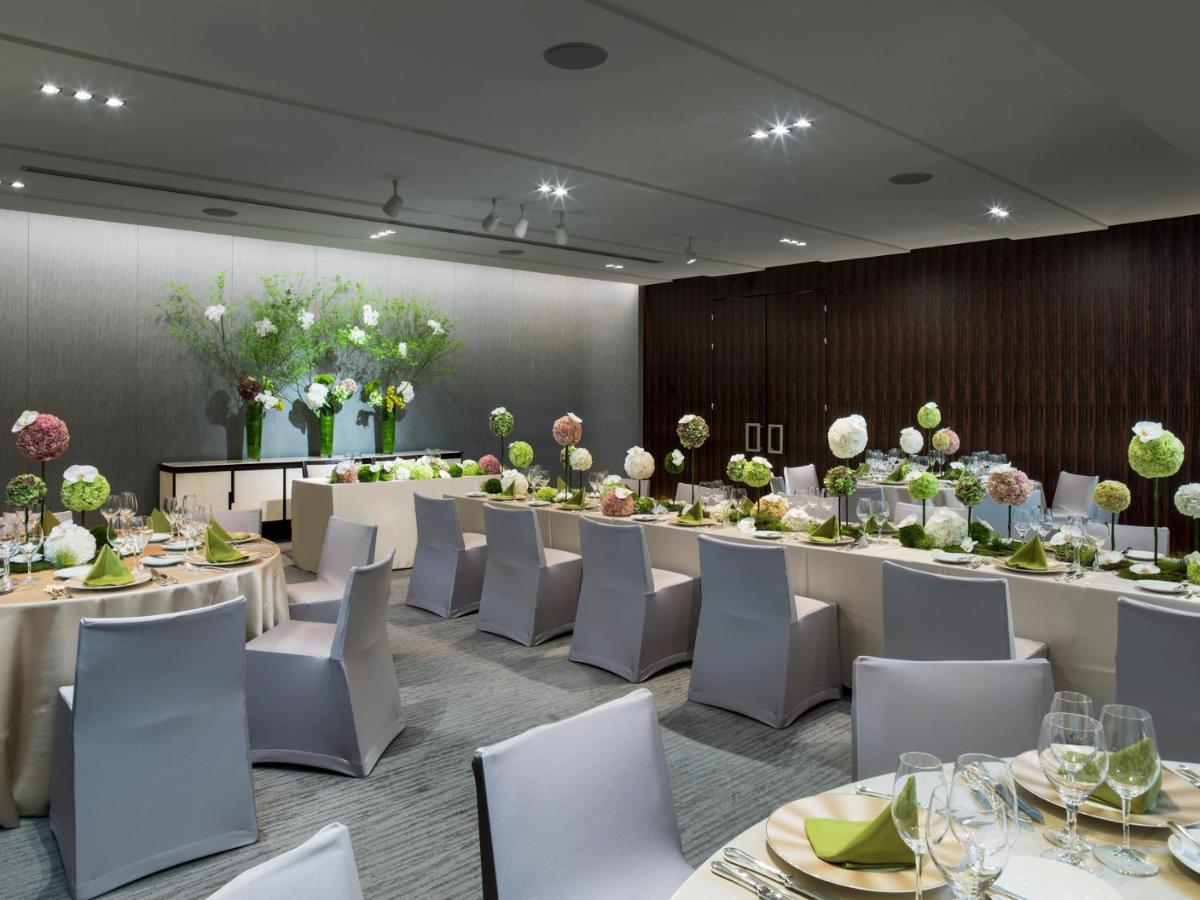 Four Seasons At Marunouchi Hotel 5*