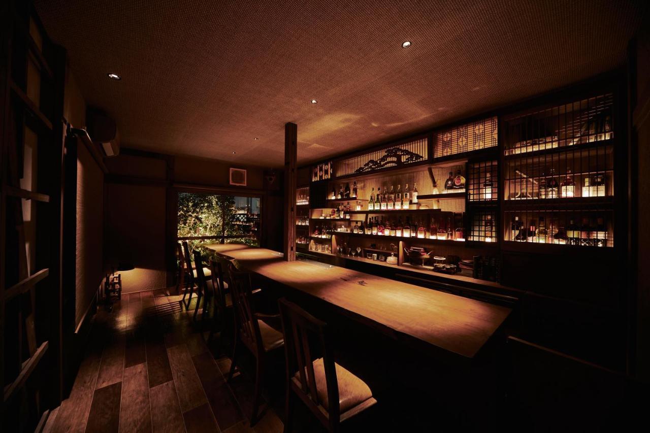 Kagurazaka Retro Bar & *