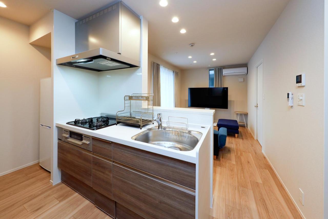 Apartment Higashi Komagata House Tokyo