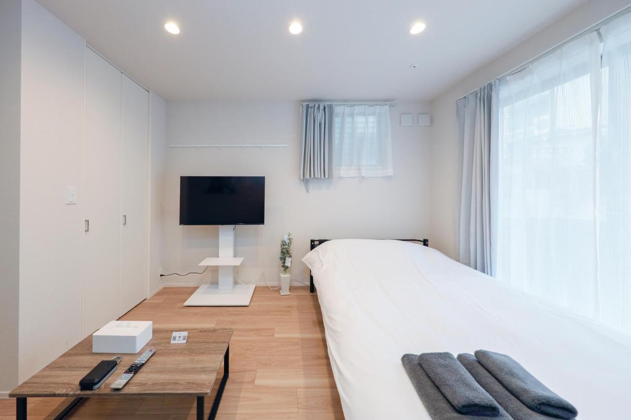 Apartment Higashi Komagata House