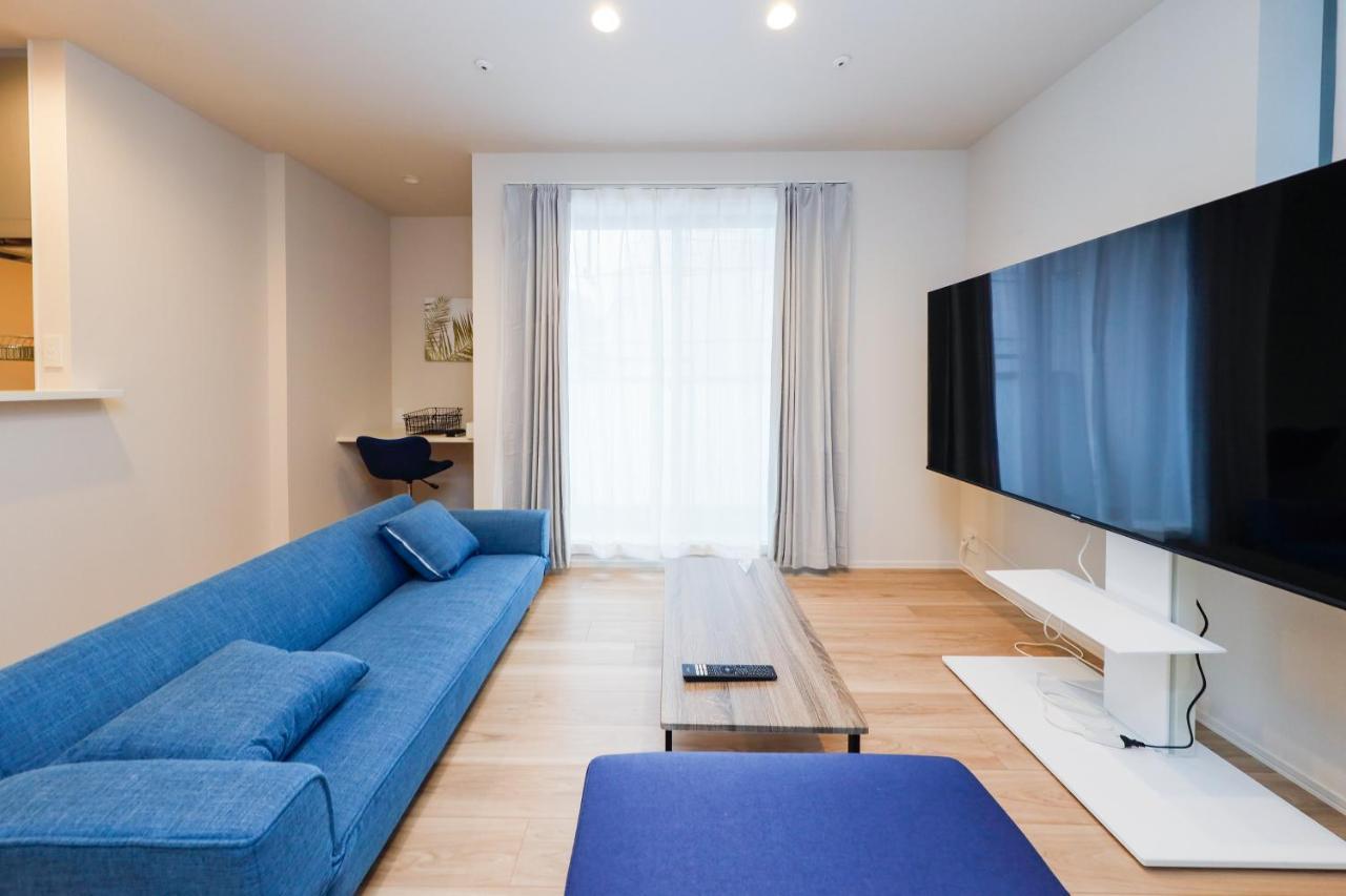 Higashi Komagata House * Tokyo