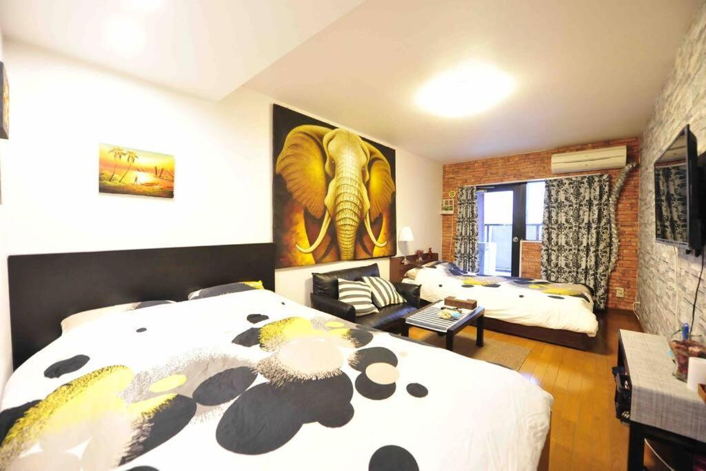 Apartment 新宿繁华市中心艺术公馆/交通便利/徒步三分钟伊势丹/商务出行便利/免费wi-fi