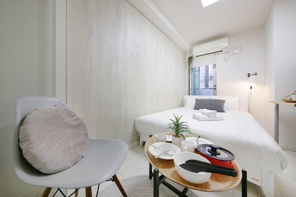 Apartment Real Kinshi 201 *