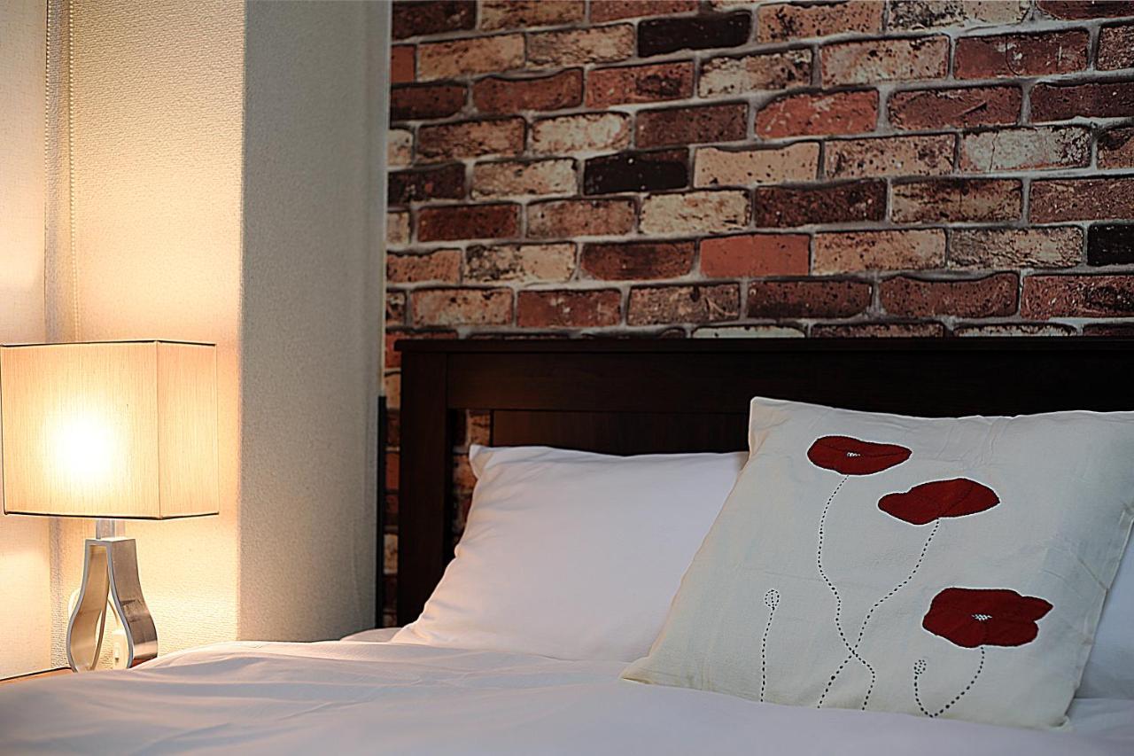 Kb House Shinjuku Double Free Poket Wifi!