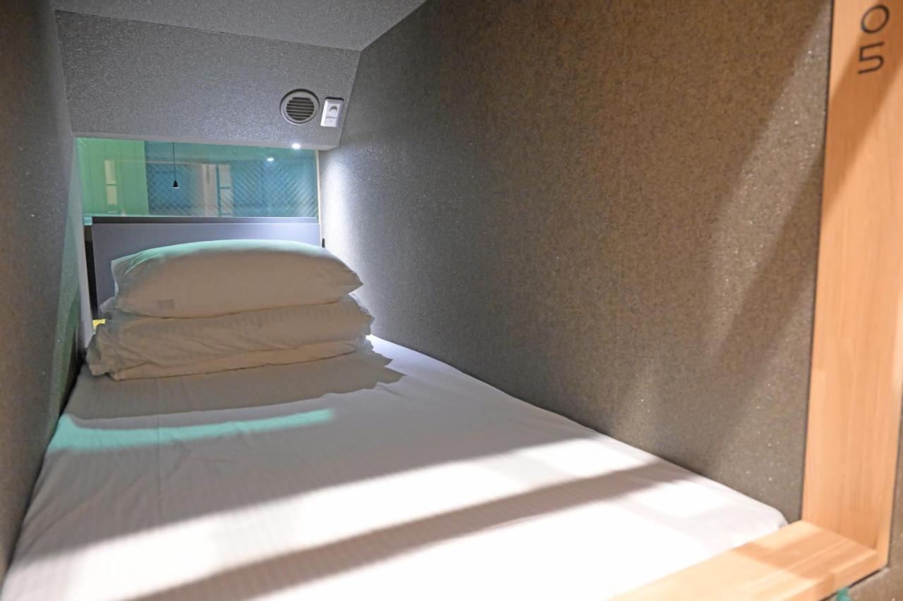 Capsule hotel Ele Shinjuku Kabukicho