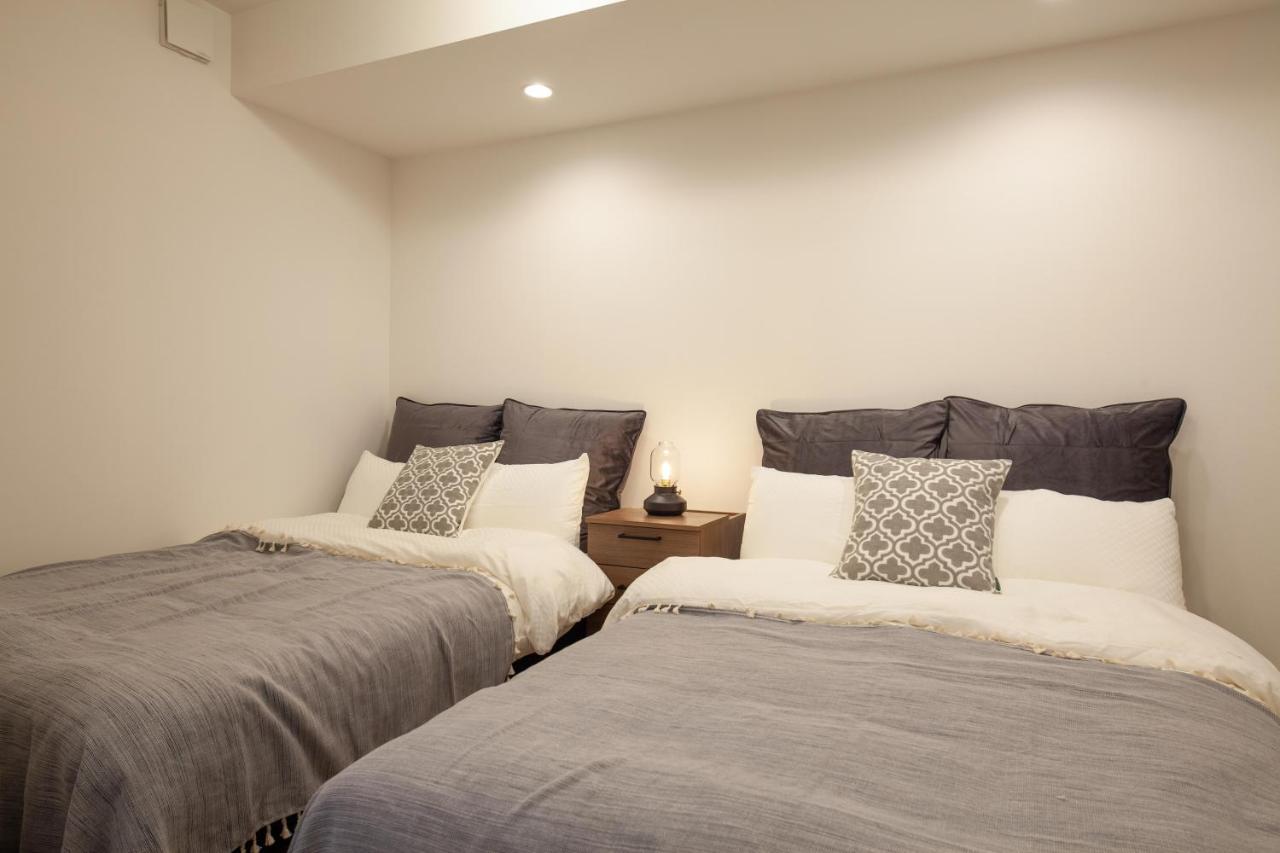 Legaland Gakushuinsita Apartment