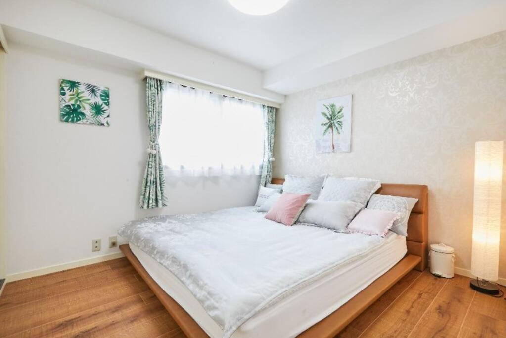 6楼整租公寓：机场附近的都市舒适住宿 Apartment *