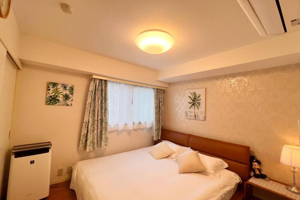 6楼整租公寓：机场附近的都市舒适住宿 *