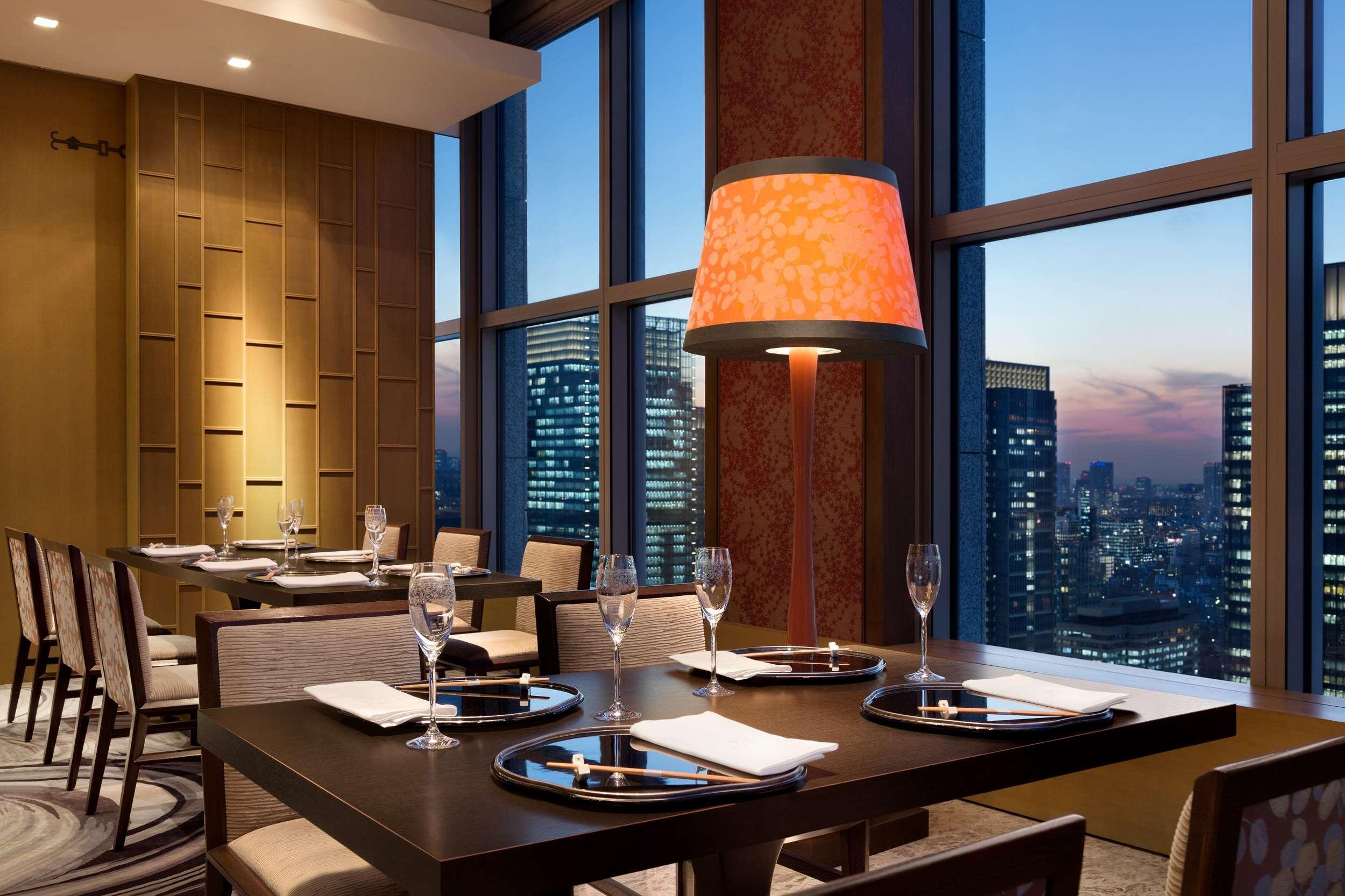 Hotel Shangri-la 5*