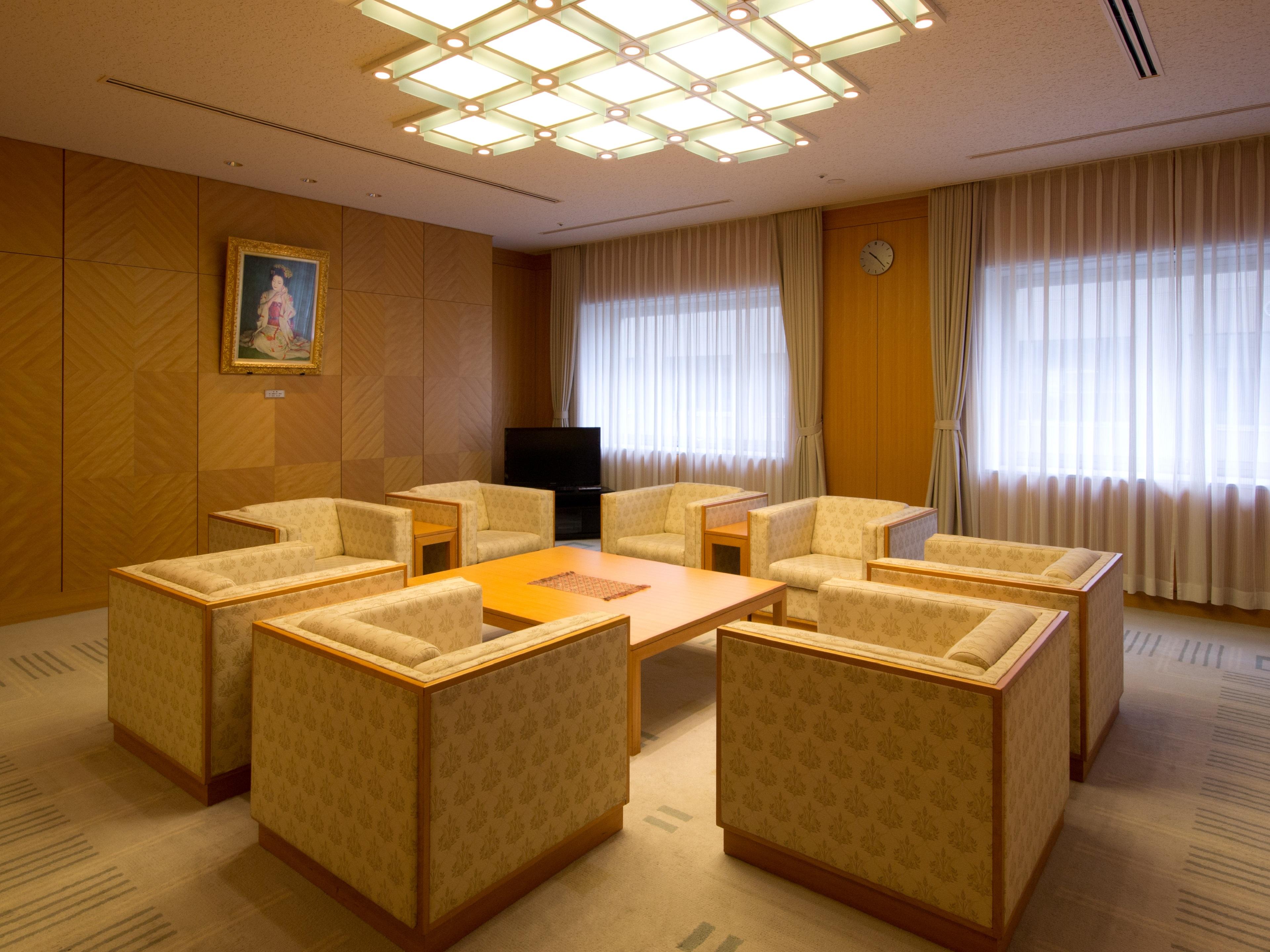 Toshi Center