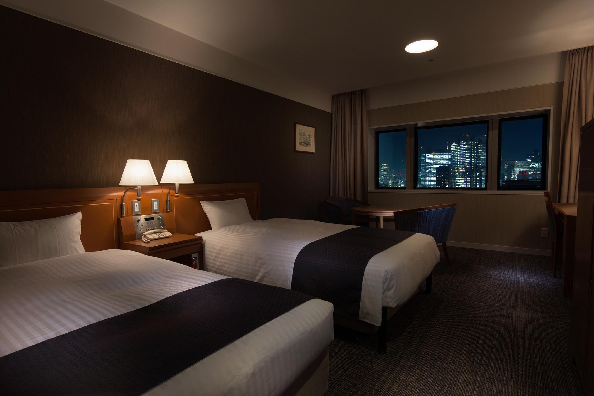 Toshi Center Hotel 4*