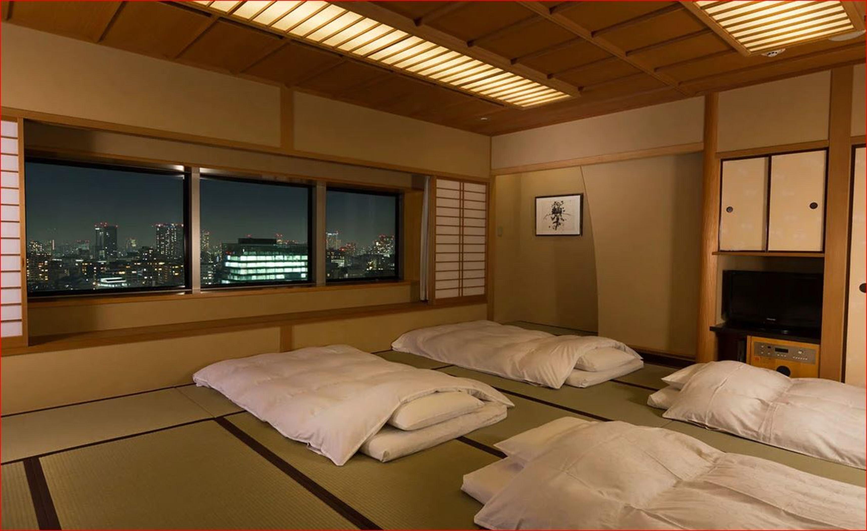 Toshi Center 4*