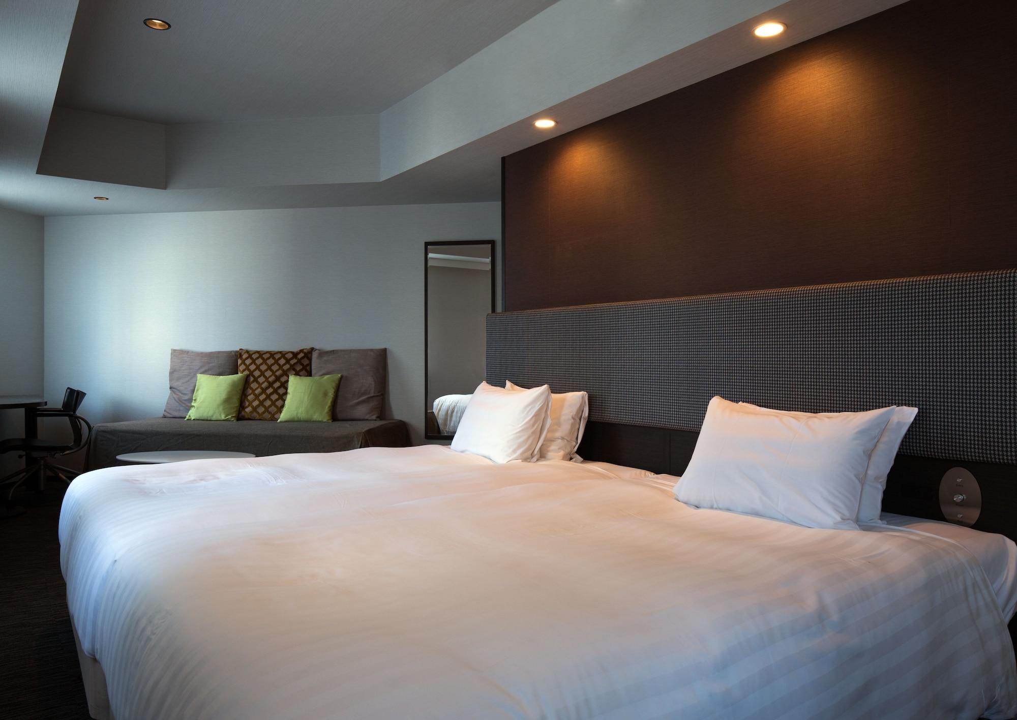 Hotel E Higashi Shinjuku 3*