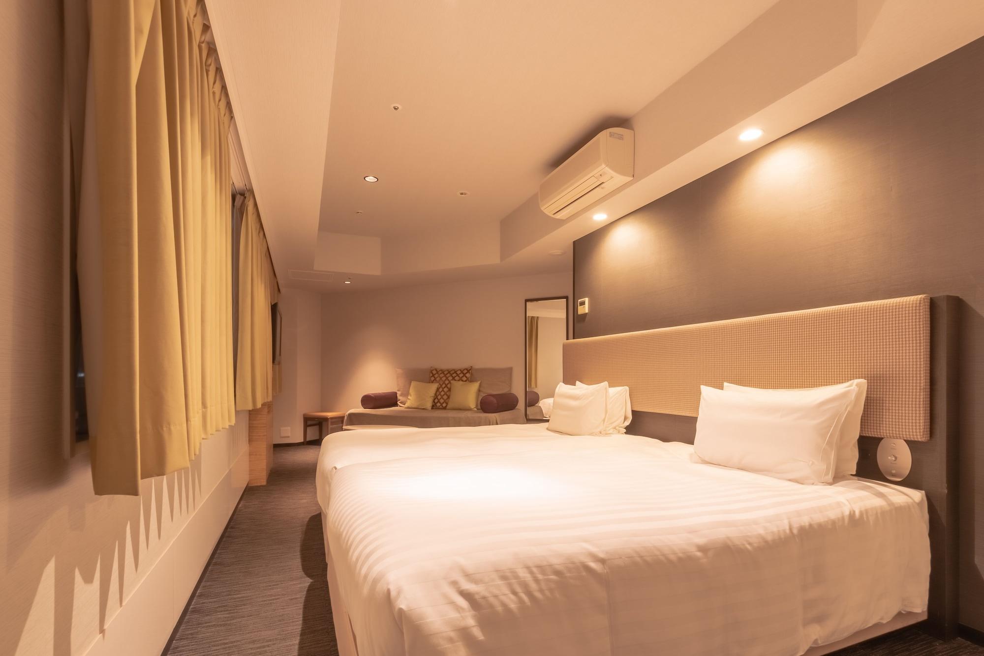 Hotel E Higashi Shinjuku 3*