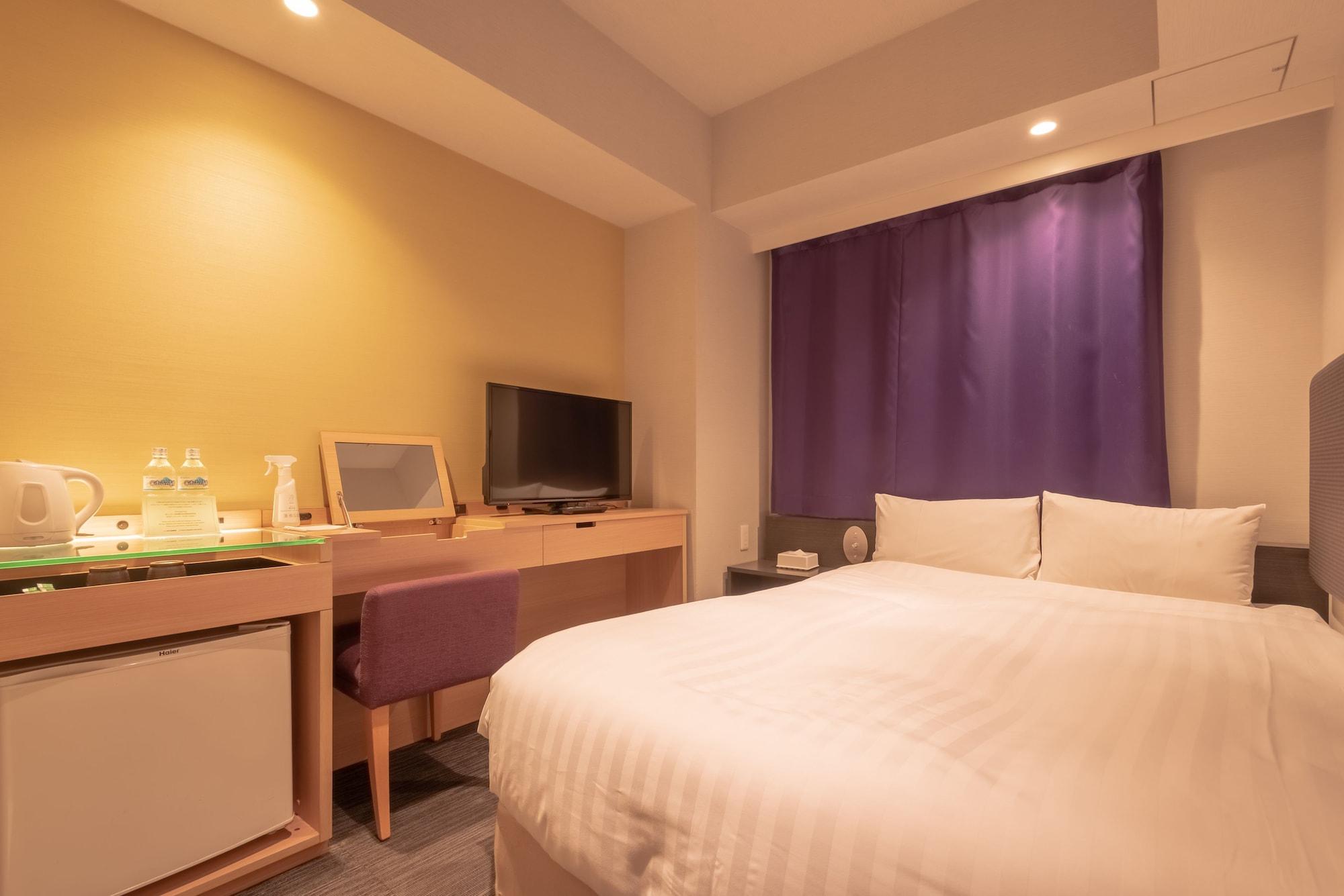 Hotel E Higashi Shinjuku 3*