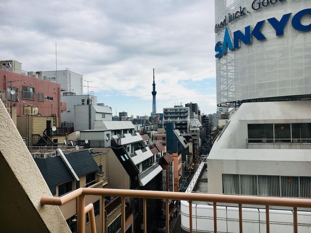 Ueno Terminal 2*
