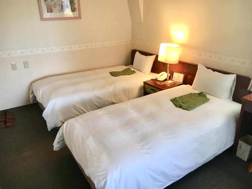 Hotel Ueno Terminal 2*