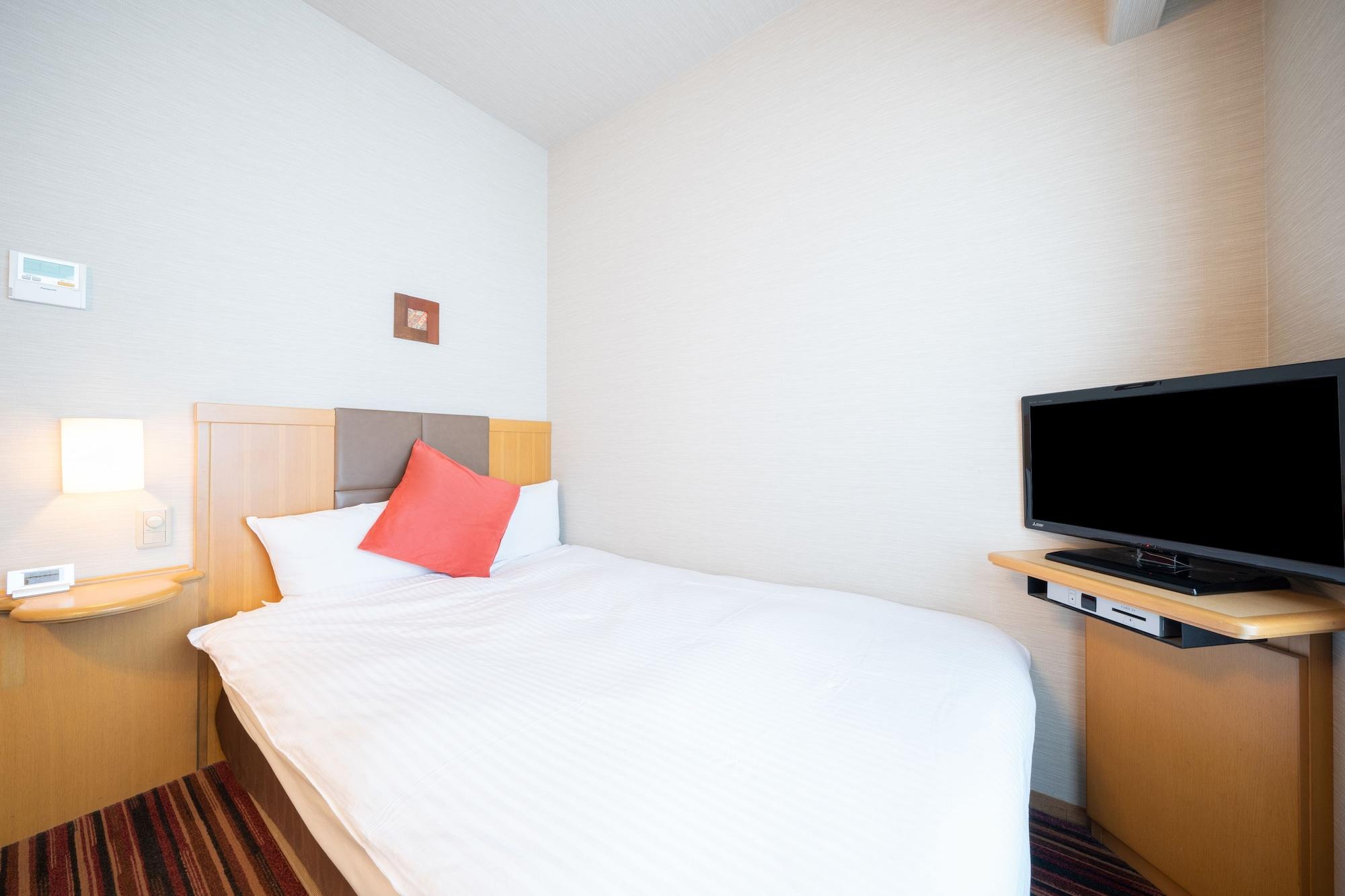 Hotel Pearl Yaesu 3*