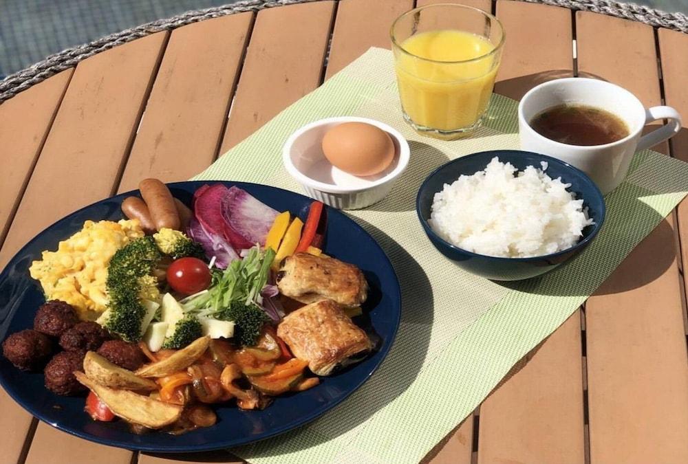 Hillarys Akasaka 3*
