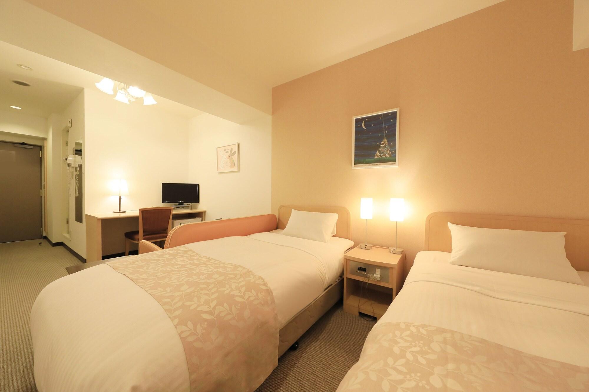 Hotel Famy Kinshicho